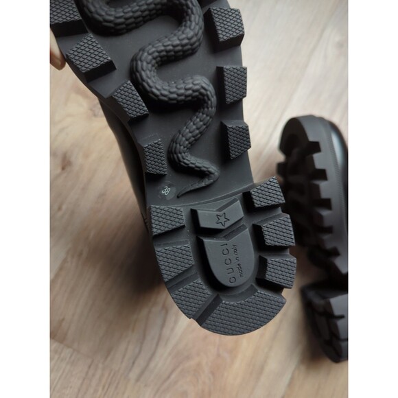 Gucci Trip Signature Logo Leather Chelsea Combat Ankle Heeled Boots Womens 38 - Picture 16 of 16